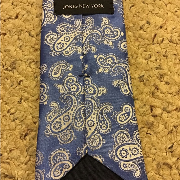 MENS LOT OF 4 TIES JONES NY ALFANI KISSTIES DAVVERO BENINO ALL GUC - Picture 2 of 5